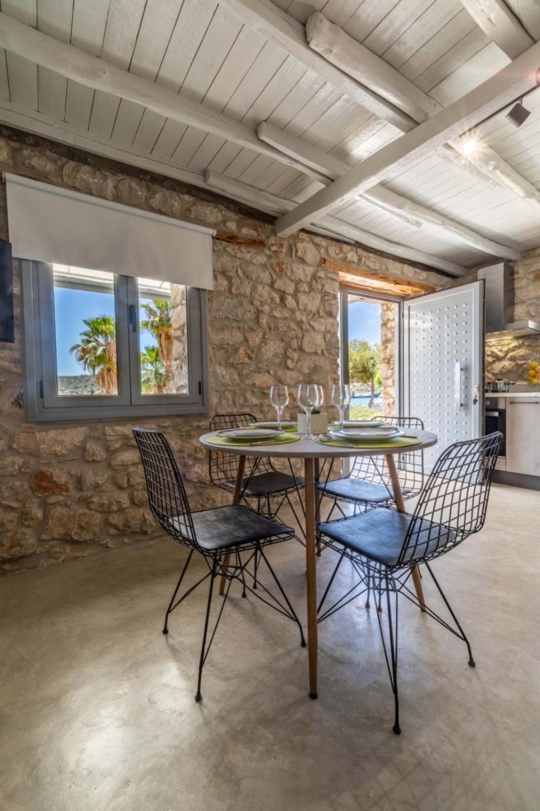 Vivari Stone House المظهر الخارجي الصورة